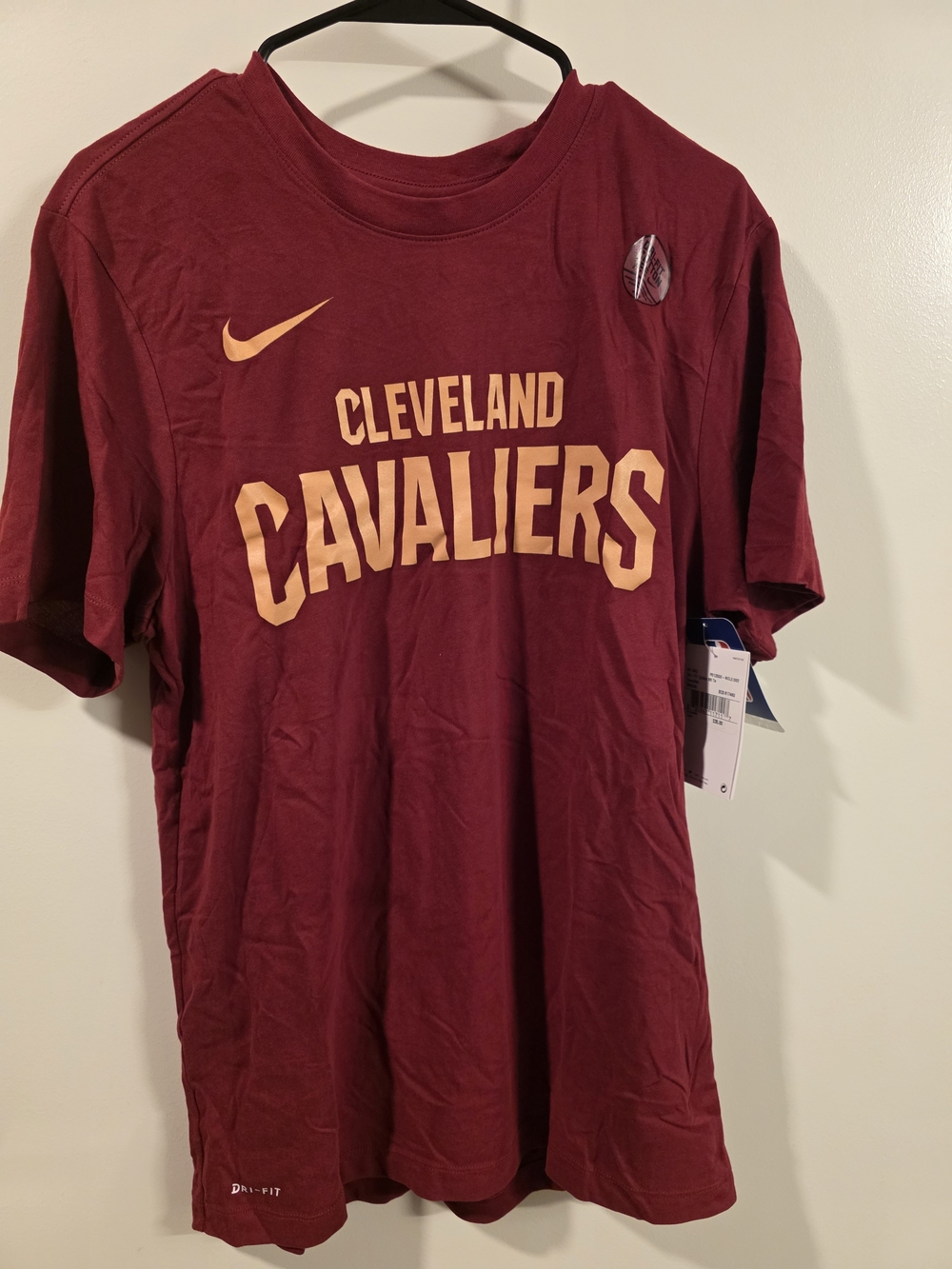 Nike Cleveland Cavaliers Men's Crewneck T-Shirt - Maroon